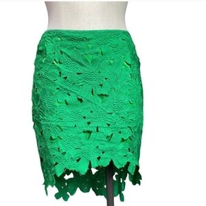 Signature 8 Green Floral Lace Overlay Hi-Low Shirt Size Medium